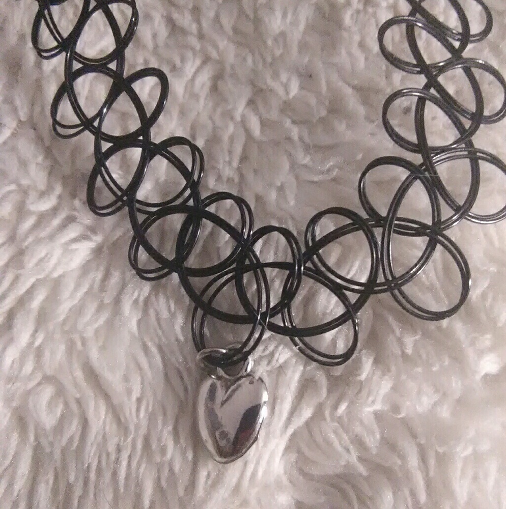 Heart choker